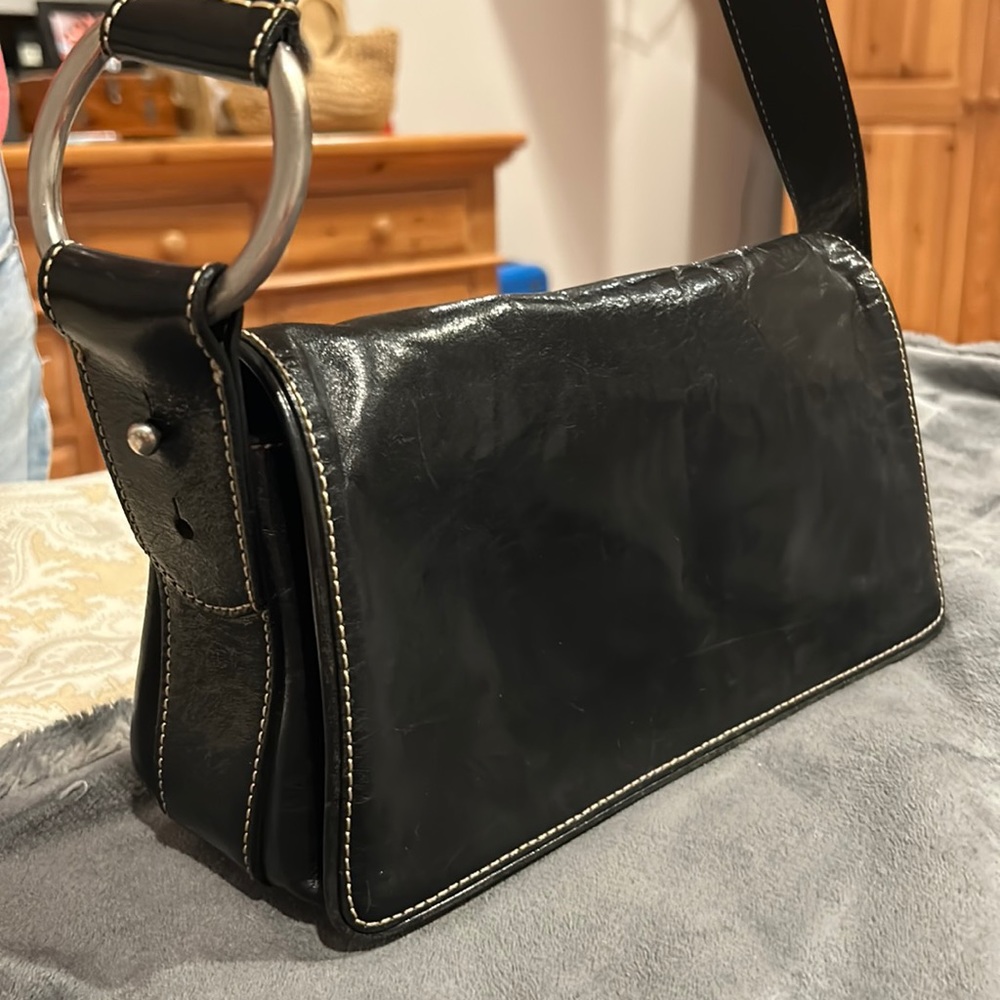 slightly tarnished vintage kenneth cole, magnetic close, 10.5 x 6.5